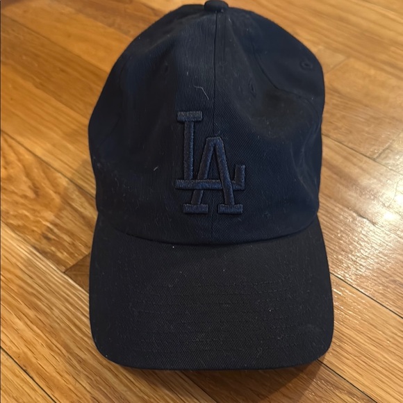 Navy Blue LA Cap - Picture 1 of 2